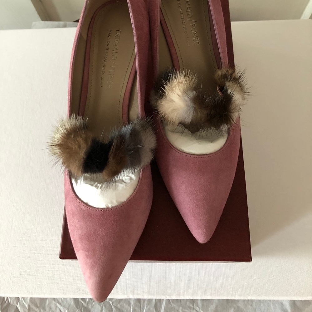 Donald/ Pliner "BLAKE ORCHID KID SUEDE" 7.5M NWOT